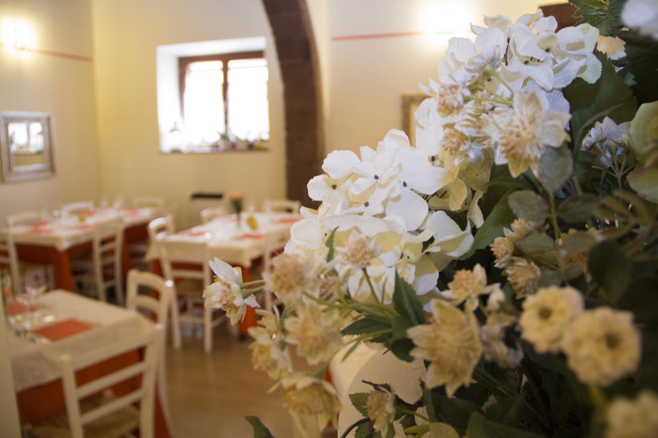 Il Borgo Ristorante Pizzeria Camere Acquapendente Buitenkant foto